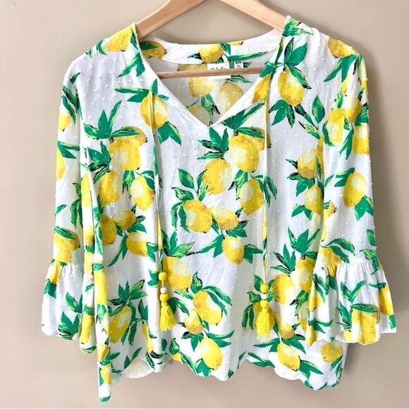 Rafaella lemon print flared sleeve top.  Size MP - Picture 1 of 7